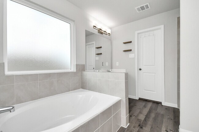Building Photo - 3206 Alberelli Dr