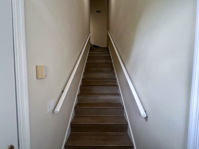 Building Photo - Beautiful 3 Bedroom Condo in the Links wit...