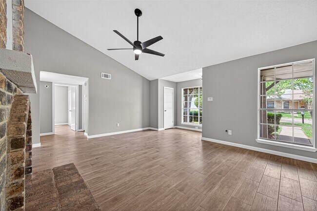 Building Photo - 9231 Baronsmede Dr