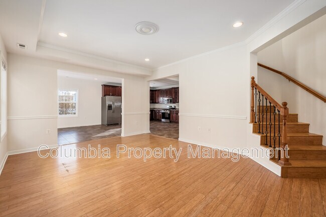 Building Photo - 2421 Franklin St NE