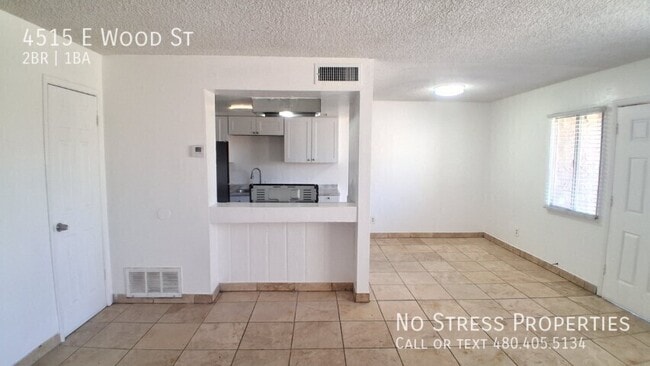 Building Photo - 4515 E Wood St