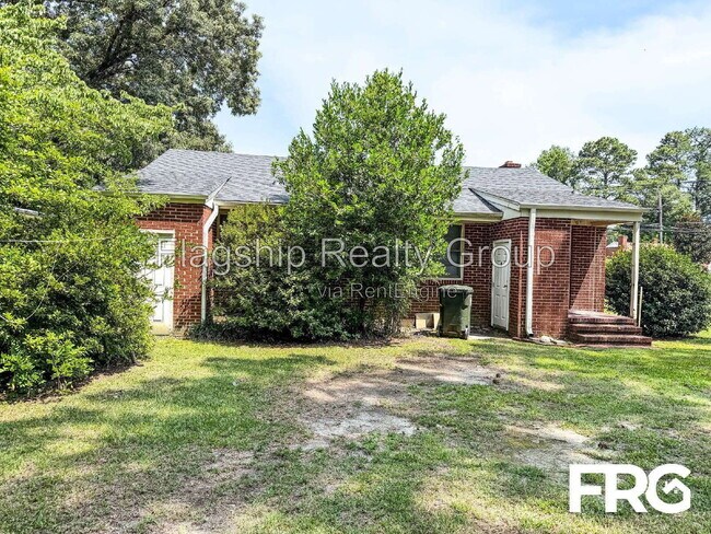 Building Photo - 613 Pittman St