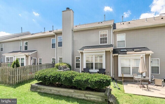 Building Photo - 2607 Virginia Ln
