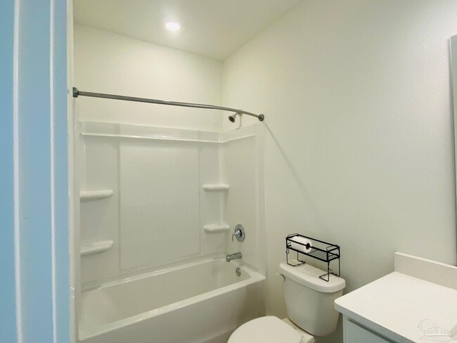 Building Photo - 874 Windhill Dr