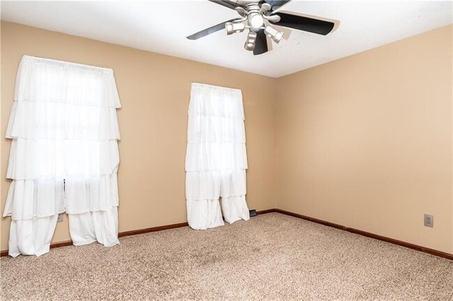 Building Photo - 238 Cumberland Dr