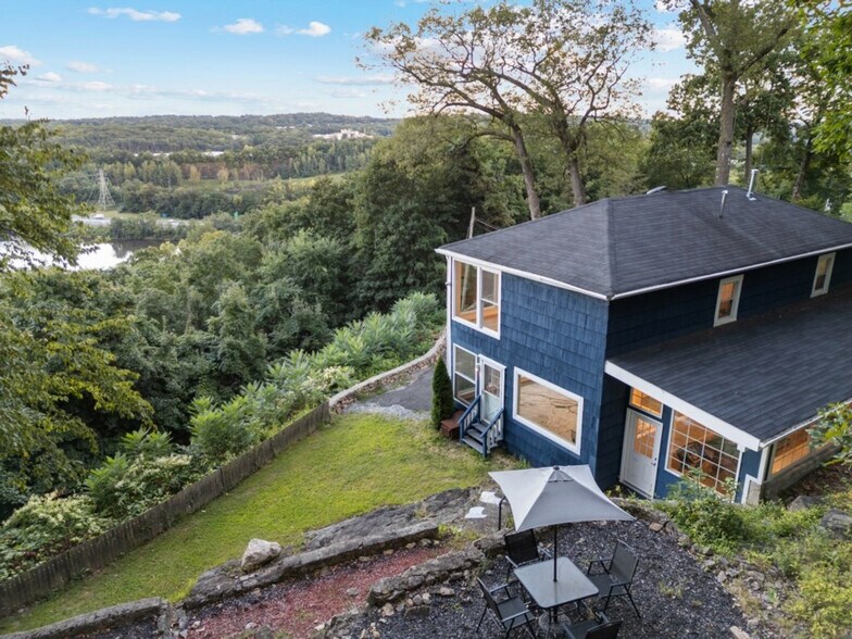 Building Photo - 52 Pavilion Rd