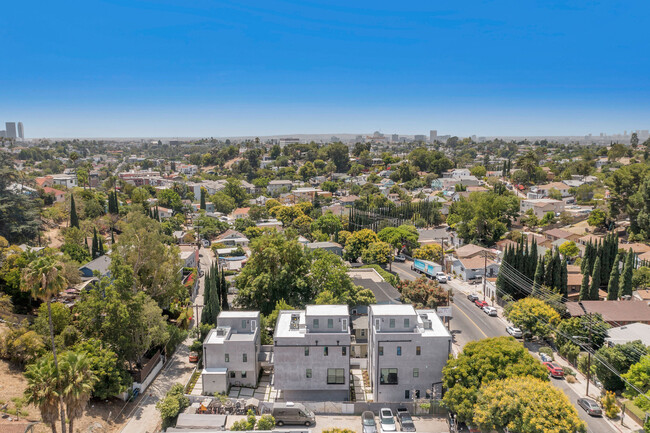 Building Photo - 1834 Echo Park Ave