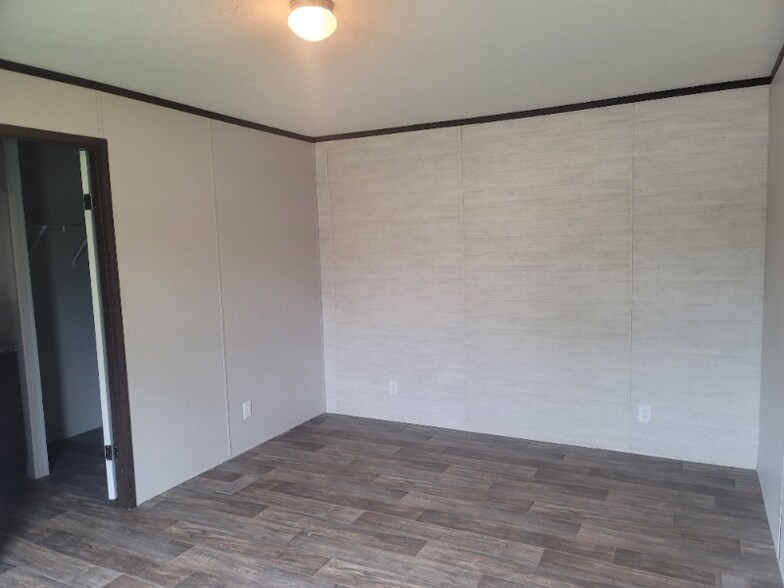 Building Photo - 2934 S 300 W