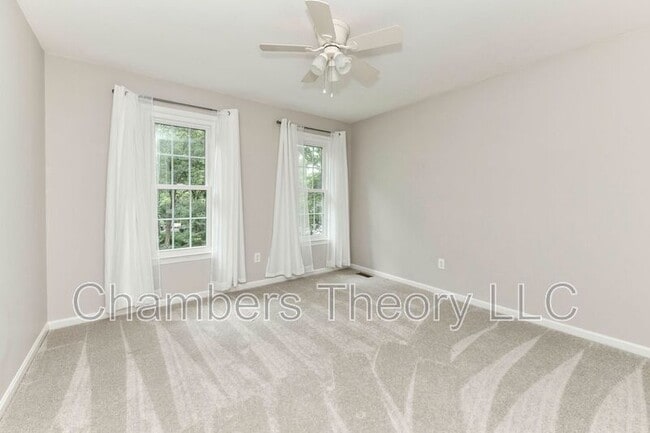 Building Photo - 12231 Westwood Hills Dr