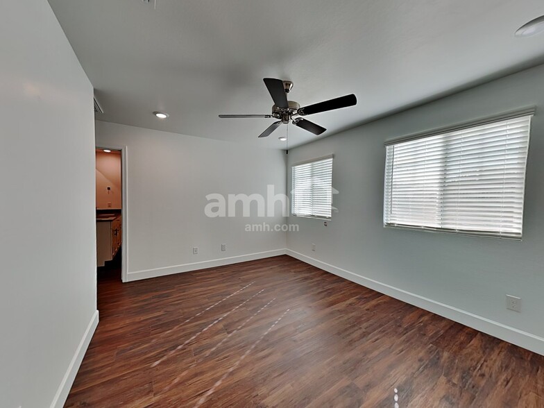 Building Photo - 17148 W Townley Ave