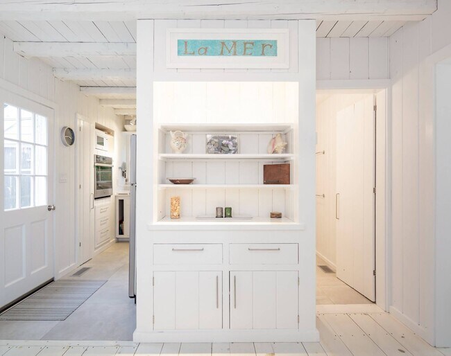 Building Photo - 53 Sayre's Path