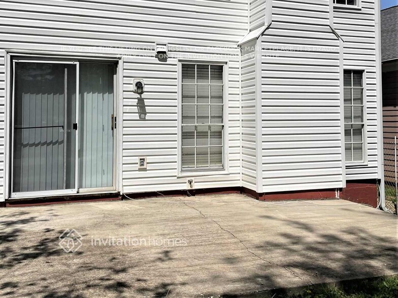 Building Photo - 6668 E Windsor Ln