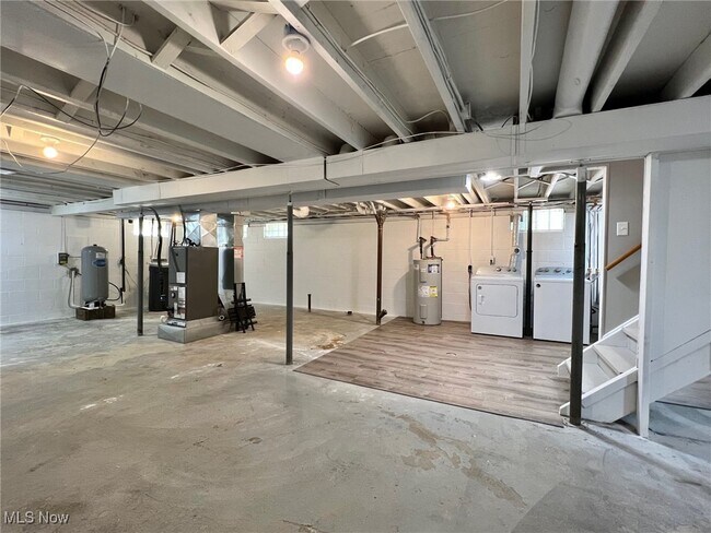 Building Photo - 9580 Venus Rd