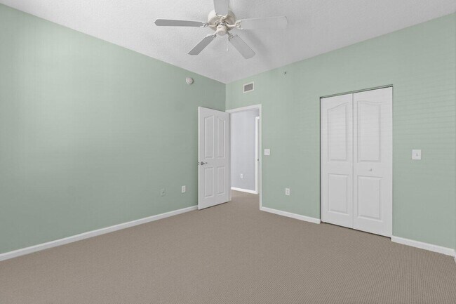 Building Photo - 276 Murcia Dr