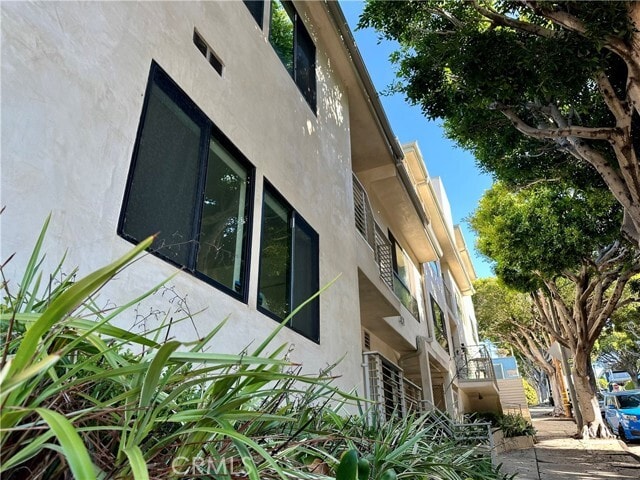 Building Photo - 301 Ashland Ave