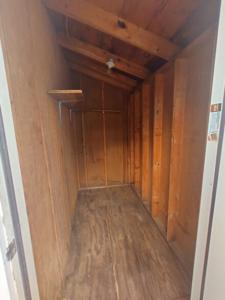 Building Photo - 600 Reusens Rd