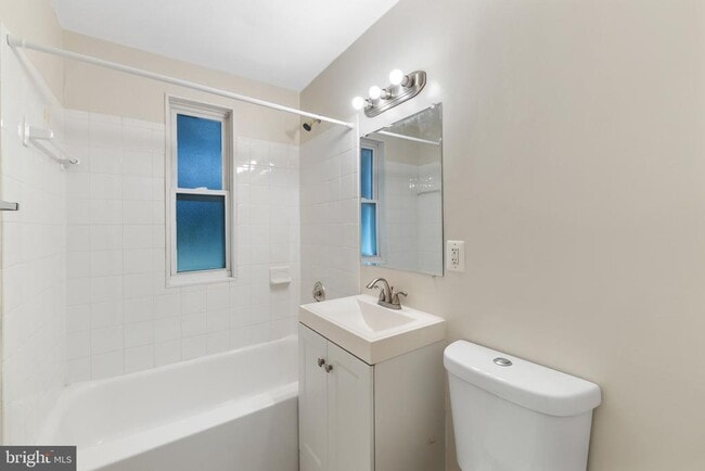 Building Photo - 4402 N Pershing Dr