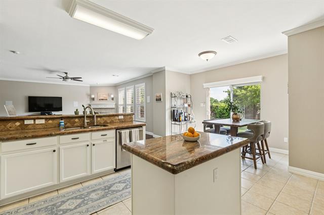 Building Photo - 5800 Palomino Dr