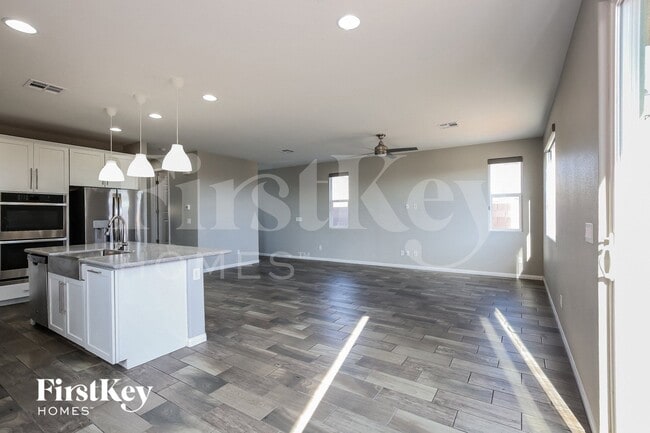 Building Photo - 6344 Gulf Waters St