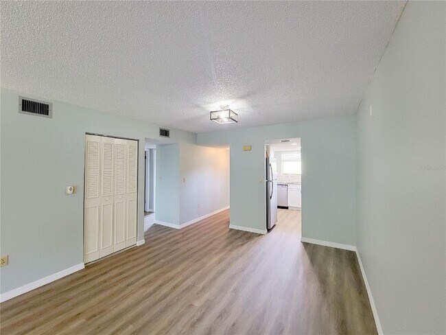 Building Photo - 90 S Highland Ave