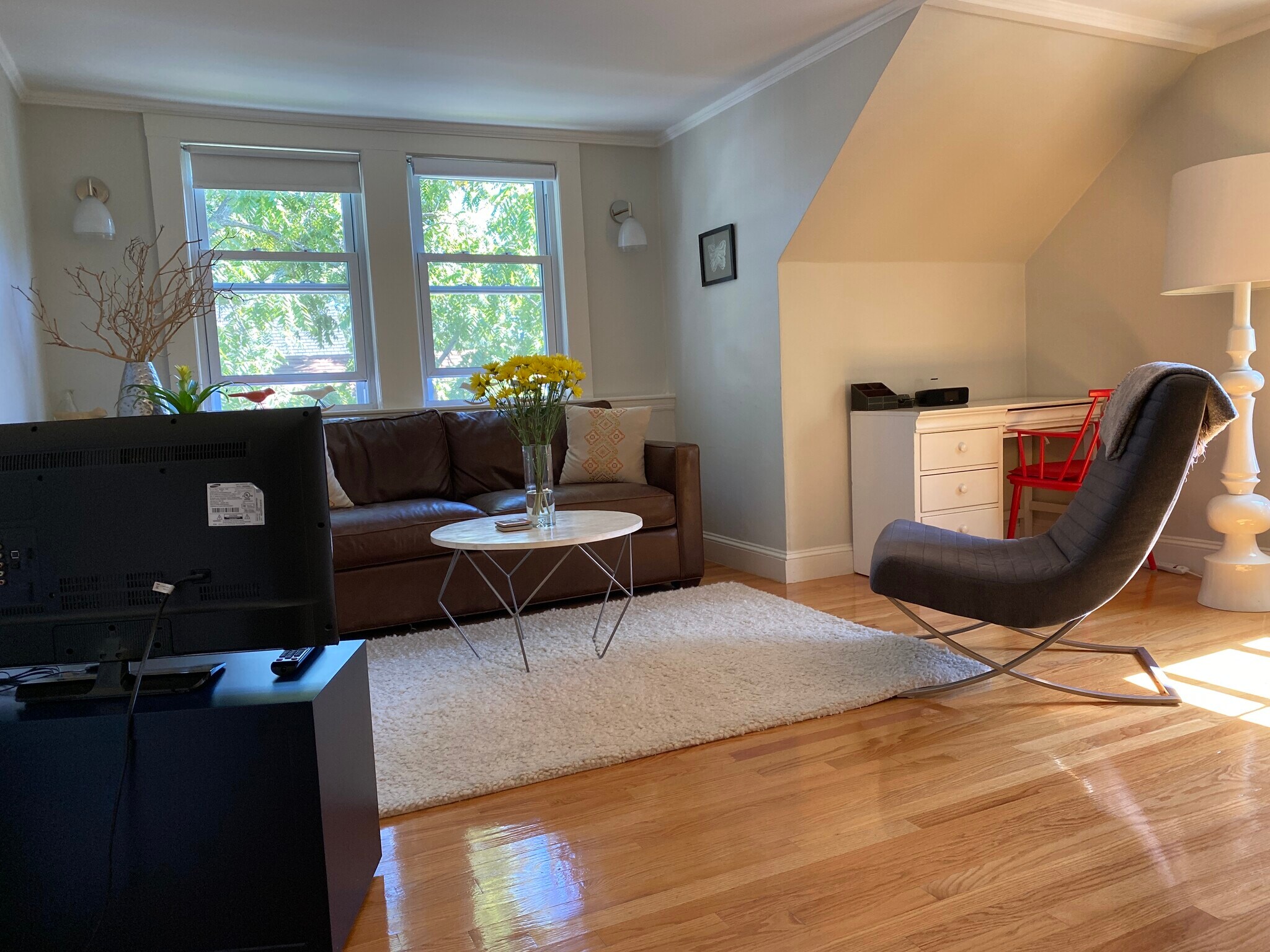 Building Photo - 105 Chestnut St