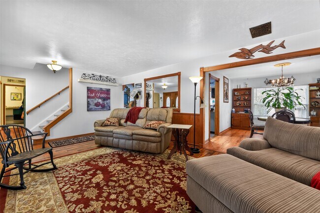 Building Photo - 11024 Meadow Rue St