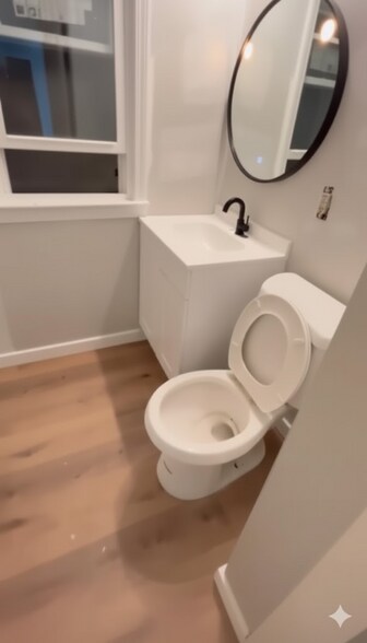 Building Photo - 15917 Corkhill Rd