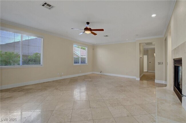 Building Photo - 493 Grassrange Ln