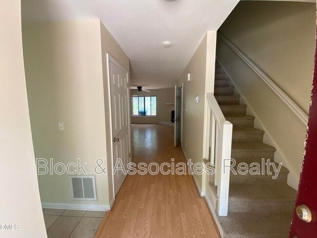 Building Photo - 2420 Stadium Dr