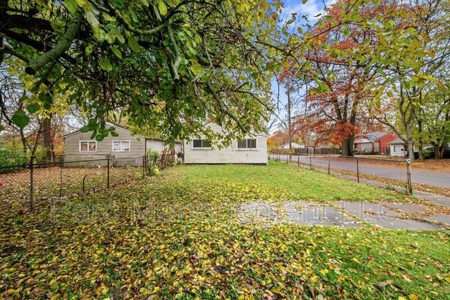 Building Photo - 15914 Dacosta St