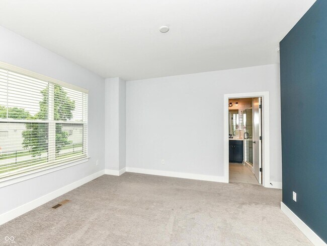 Building Photo - 1704 Rosette Wy
