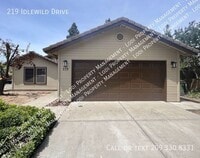Building Photo - 219 Idlewild Dr