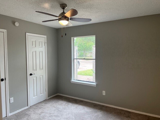 Building Photo - 19315 Ruble Dr