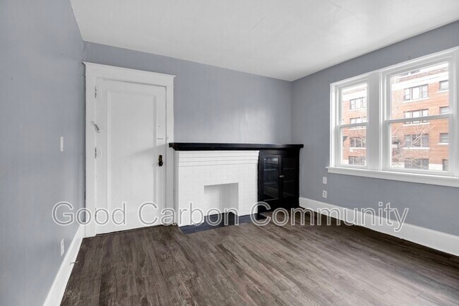 Building Photo - 7 E Depew Ave