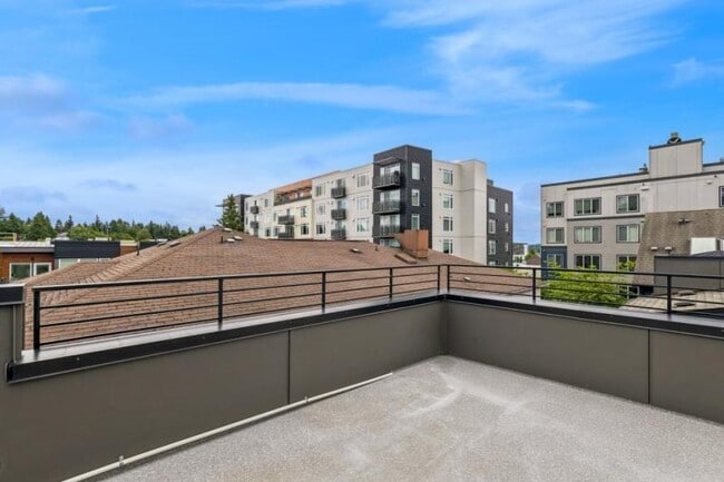 Building Photo - 2 bedroom in Seattle WA 98125