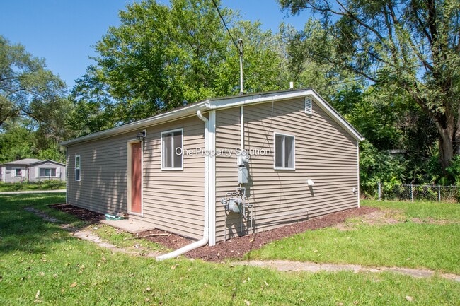 Building Photo - 3049 Gerry St