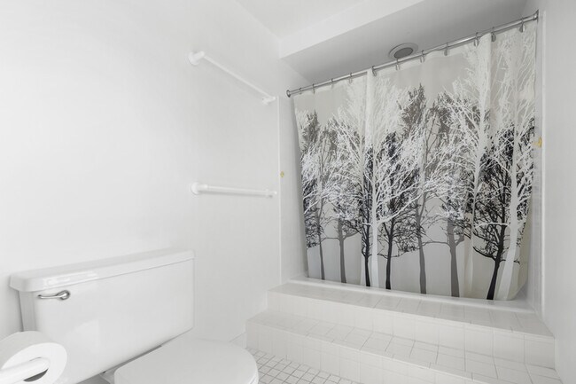 Building Photo - 3072 Brewster Ct