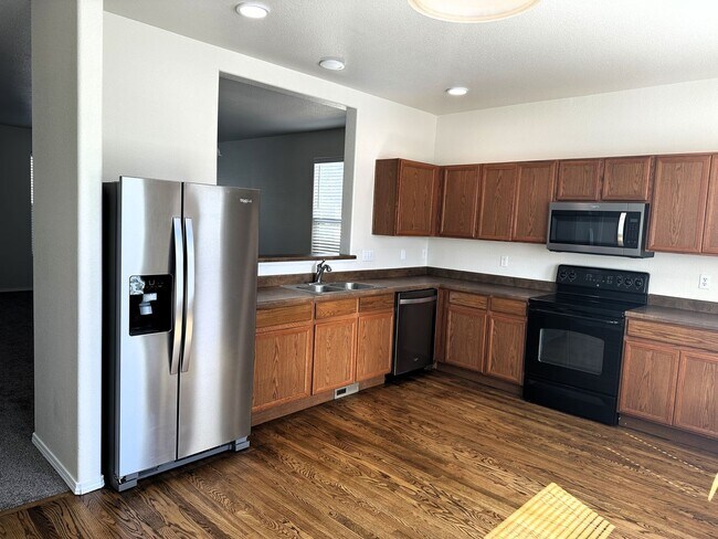 Building Photo - 7443 Countryside Grove