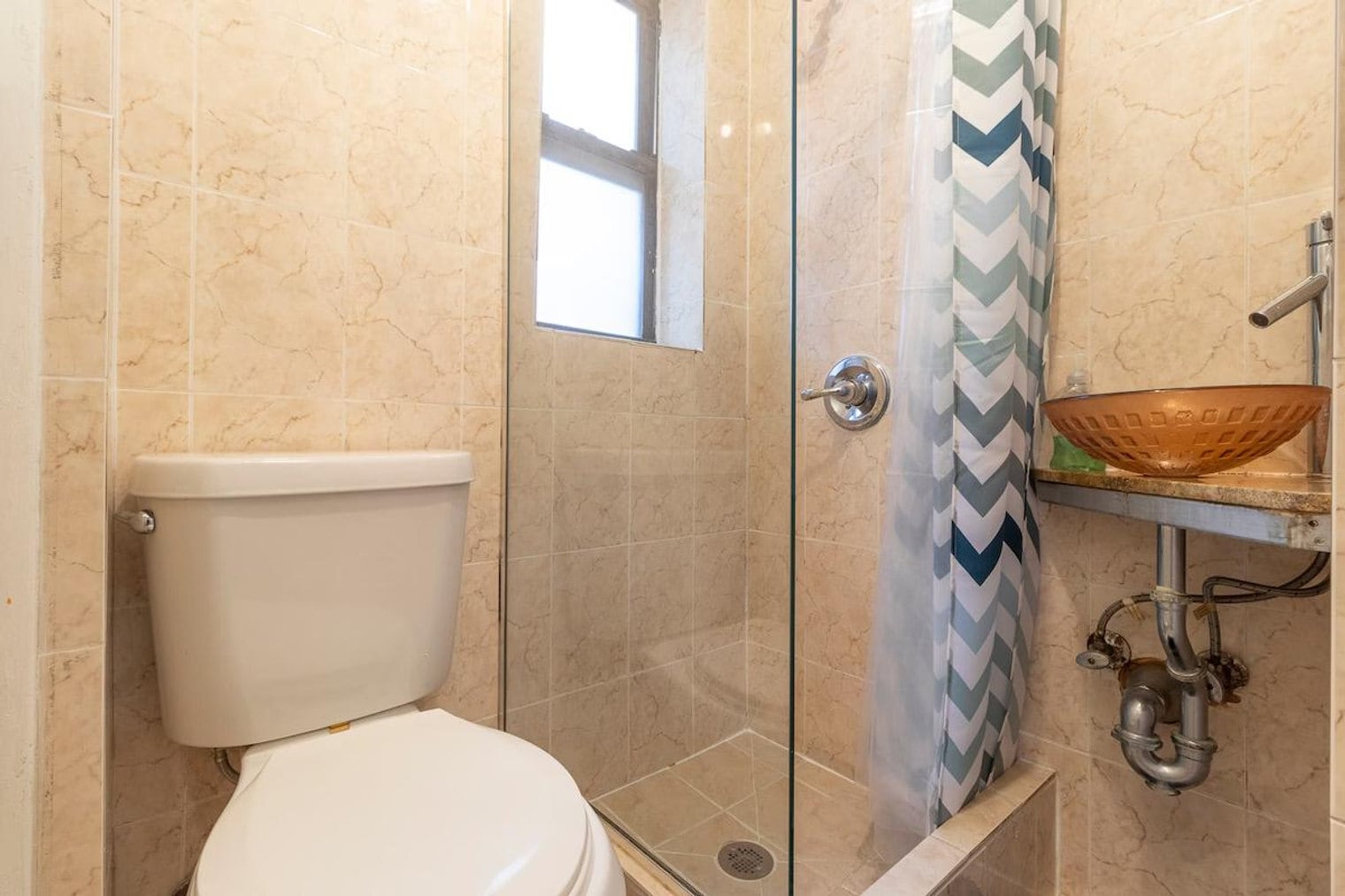 Building Photo - 322 E 93rd St