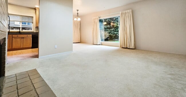 Building Photo - Charming High Woodlands Home in a Quiet Cul-de-Sac