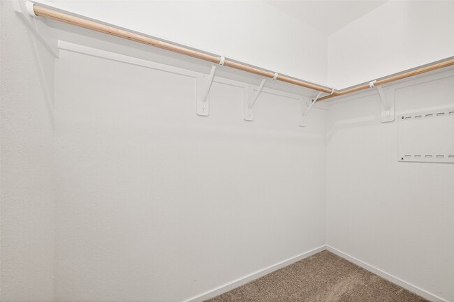 Building Photo - 16846 Spotted Oak Dr
