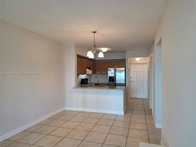 Building Photo - 471 NE 25th St