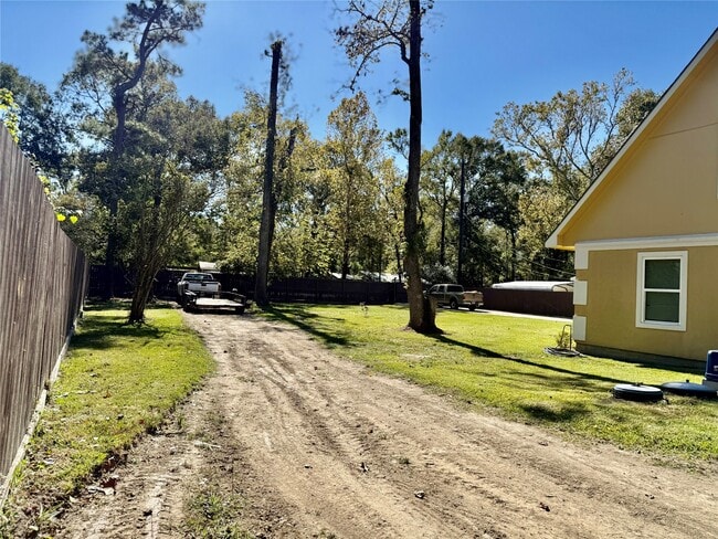 Building Photo - 610 Elk Dr