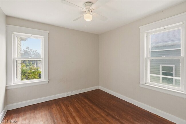 Building Photo - 515 E 143rd St