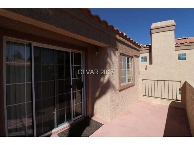 Building Photo - Hillpointe Rd. 1722