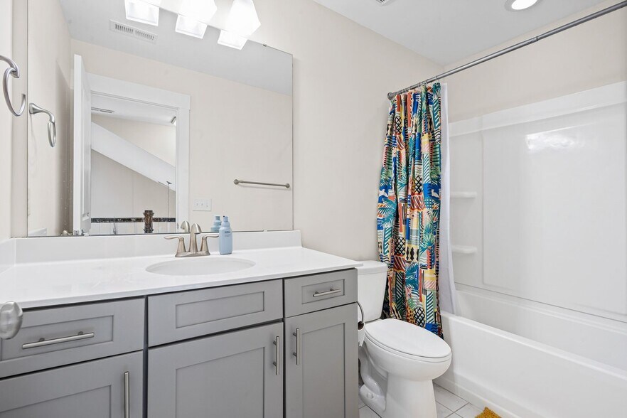 Building Photo - 1616 Pat Garrett St