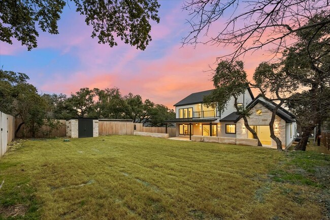 Building Photo - 14804 Arrowhead Dr