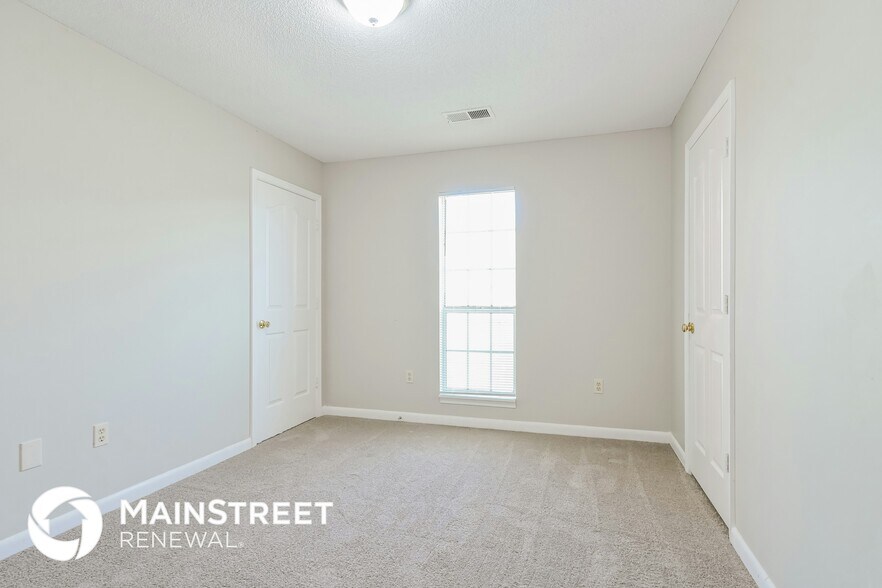 Building Photo - 7430 Pintail Dr