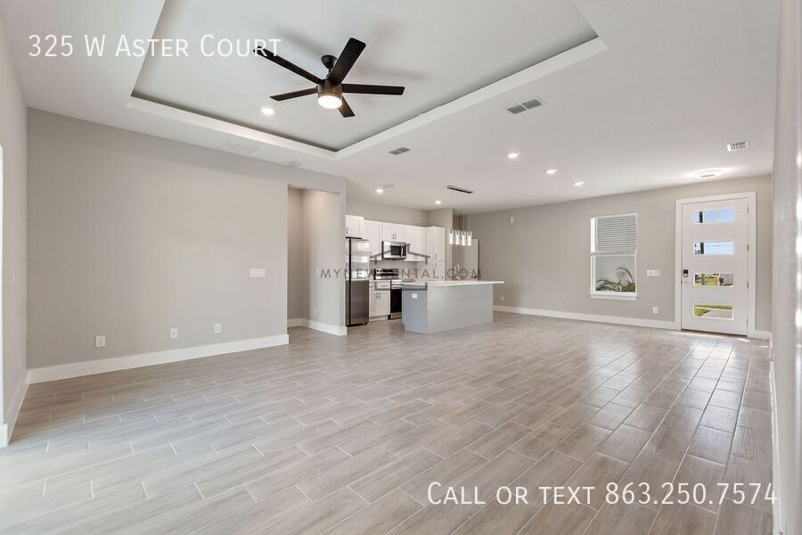 Building Photo - 325 W Aster Ct