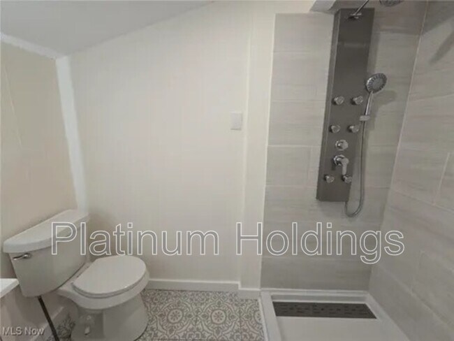 Building Photo - 10306 Winthrop Rd